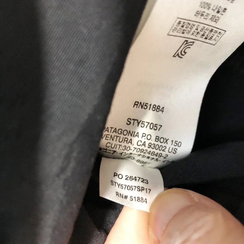 PATAGONIA 5" Baggies in Black L - Picture 11 of 11